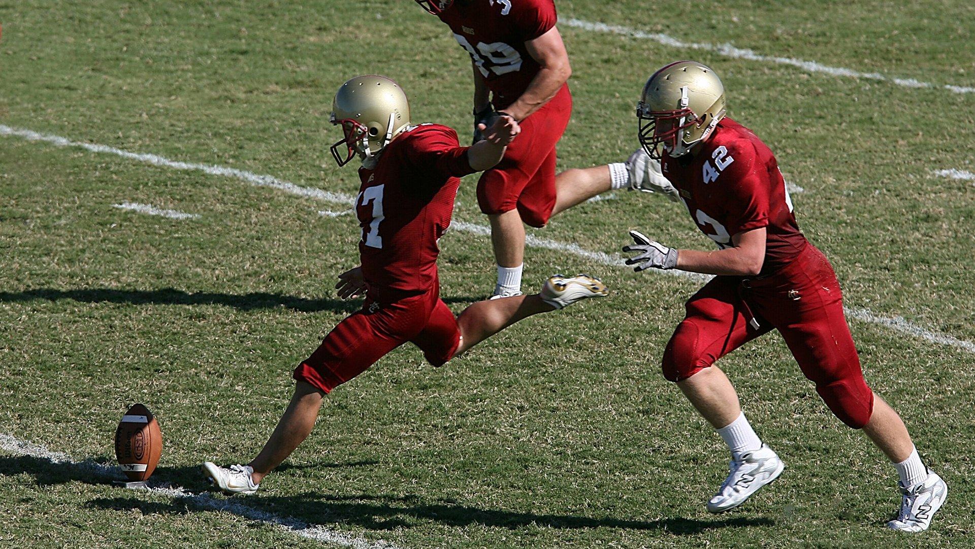 全国大学生田径锦标赛接力赛落幕，北京队勇夺4×100米金牌
