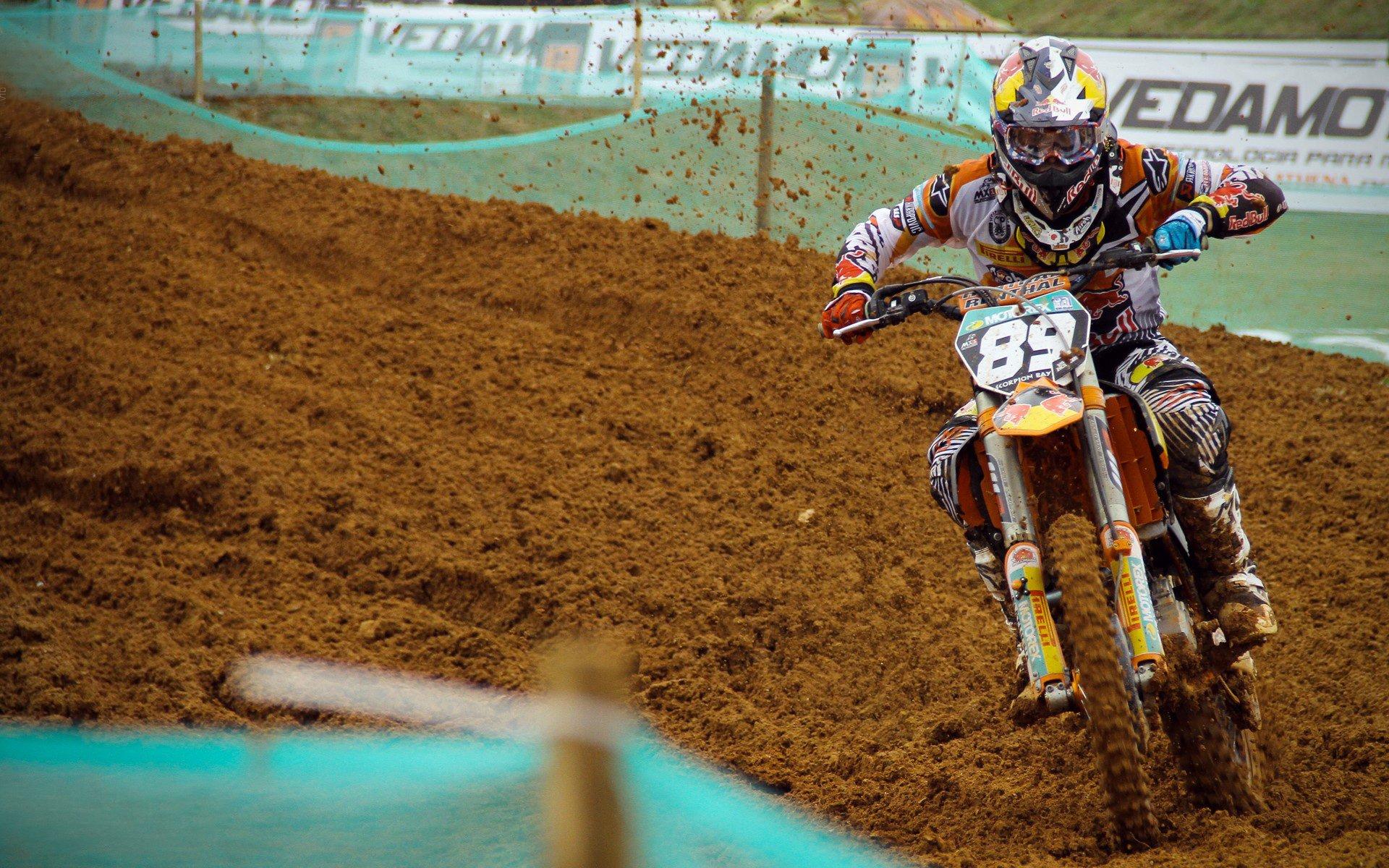 德甲联赛激战正酣,拜仁慕尼黑与多特蒙德上演巅峰对决